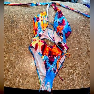 Tye-dye halter bathing suit - petite